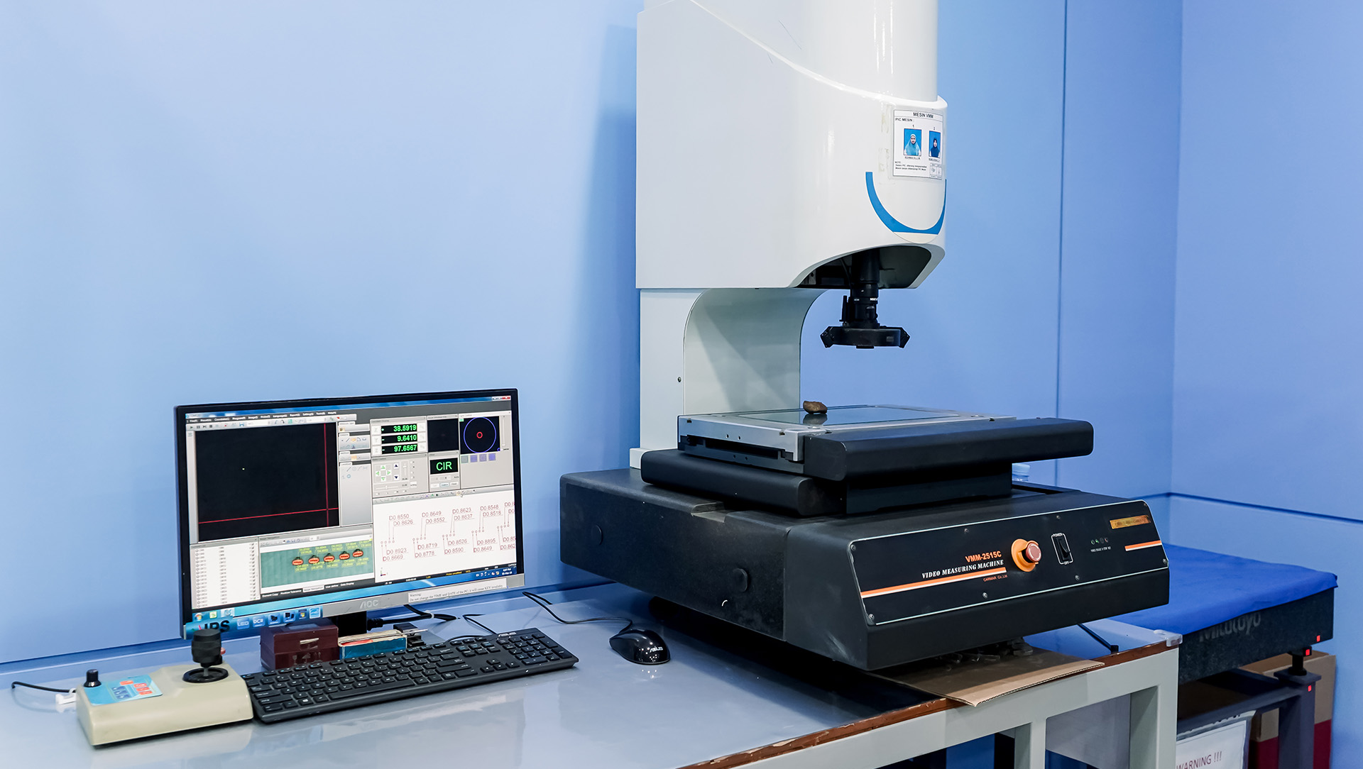 quality assurance control machine test at laboratory of PT Citra Mandiri Wirasakti Indonesia CMW Indonesia